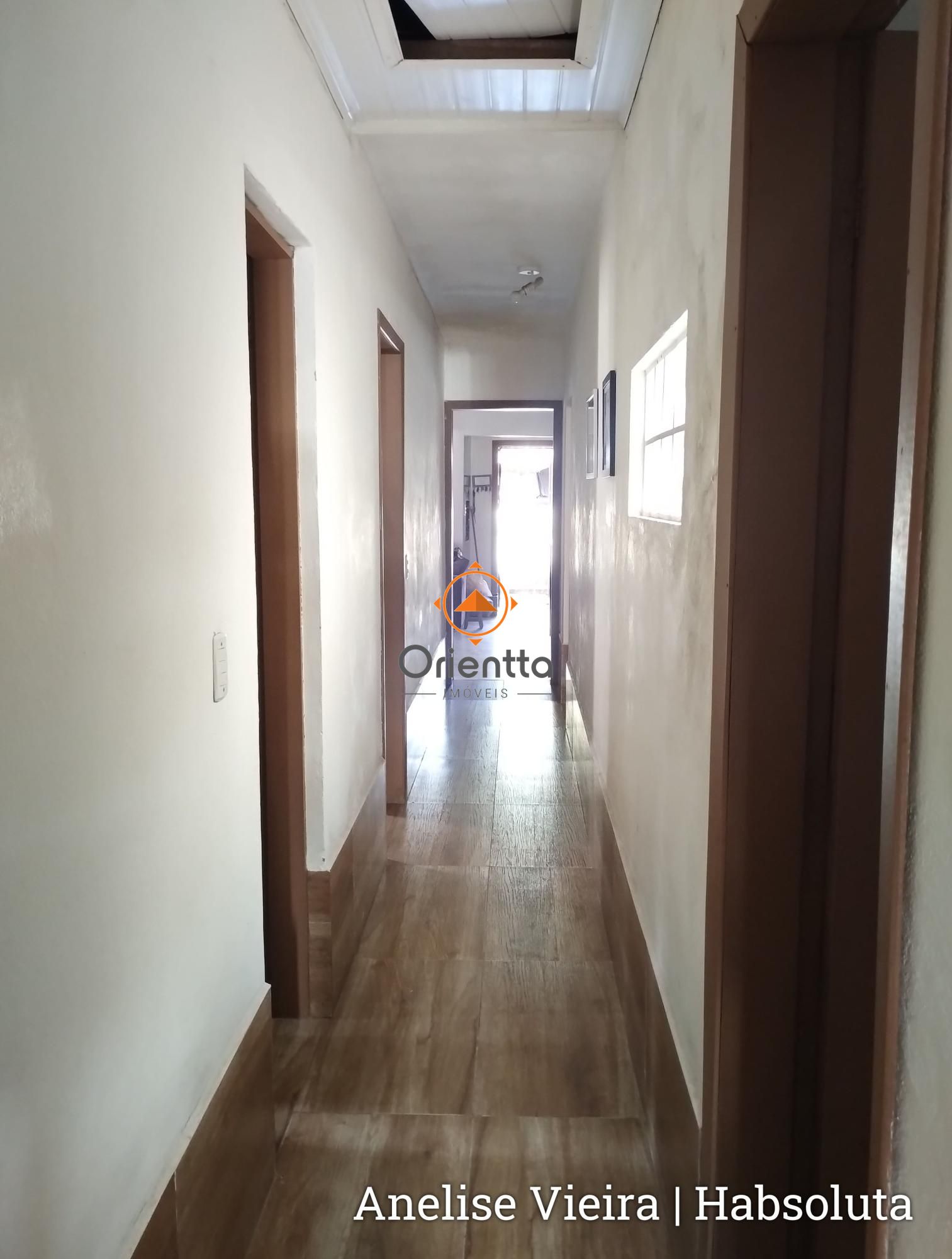 Casa, 3 dormitórios no bairro Vila Nova em Porto Alegre para Comprar