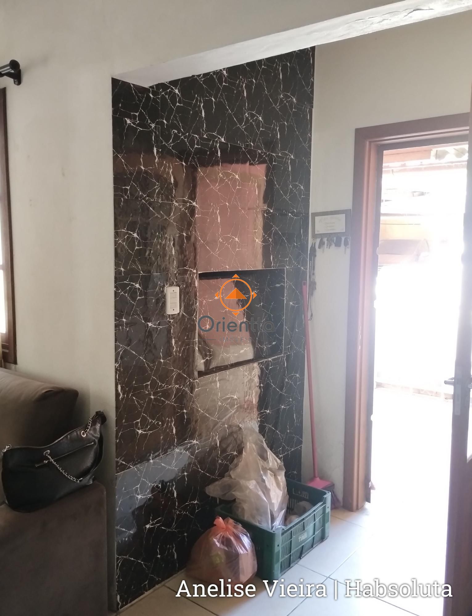 Casa, 3 dormitórios no bairro Vila Nova em Porto Alegre para Comprar