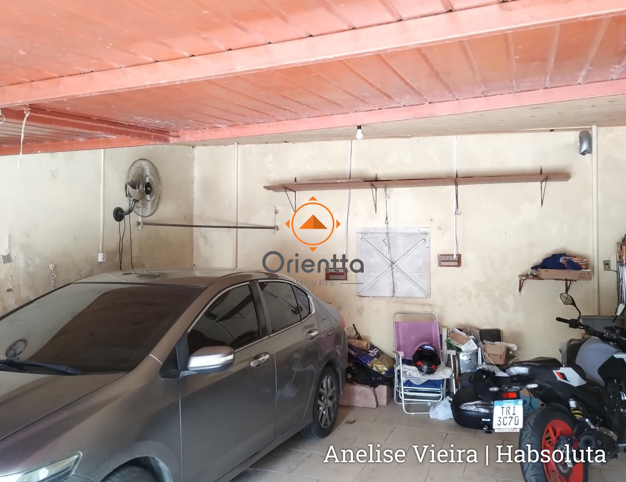 Casa, 3 dormitórios no bairro Vila Nova em Porto Alegre para Comprar