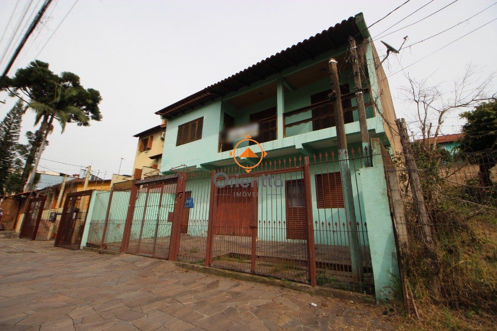 Casa, 3 dormitórios no bairro Jardim Sabará em Porto Alegre para Comprar