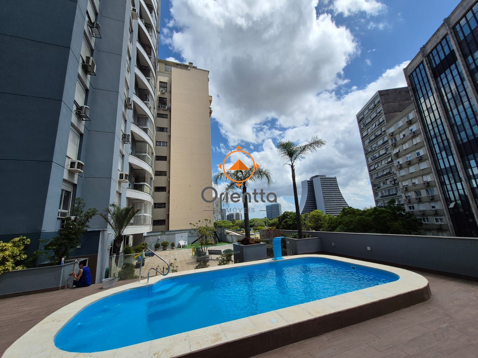 Apartamento, 2 dormitórios no bairro Centro Histórico em Porto Alegre para Comprar