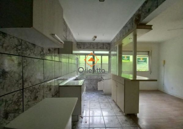 Apartamento, 3 dormitórios no bairro Santo Antônio em Porto Alegre para Comprar