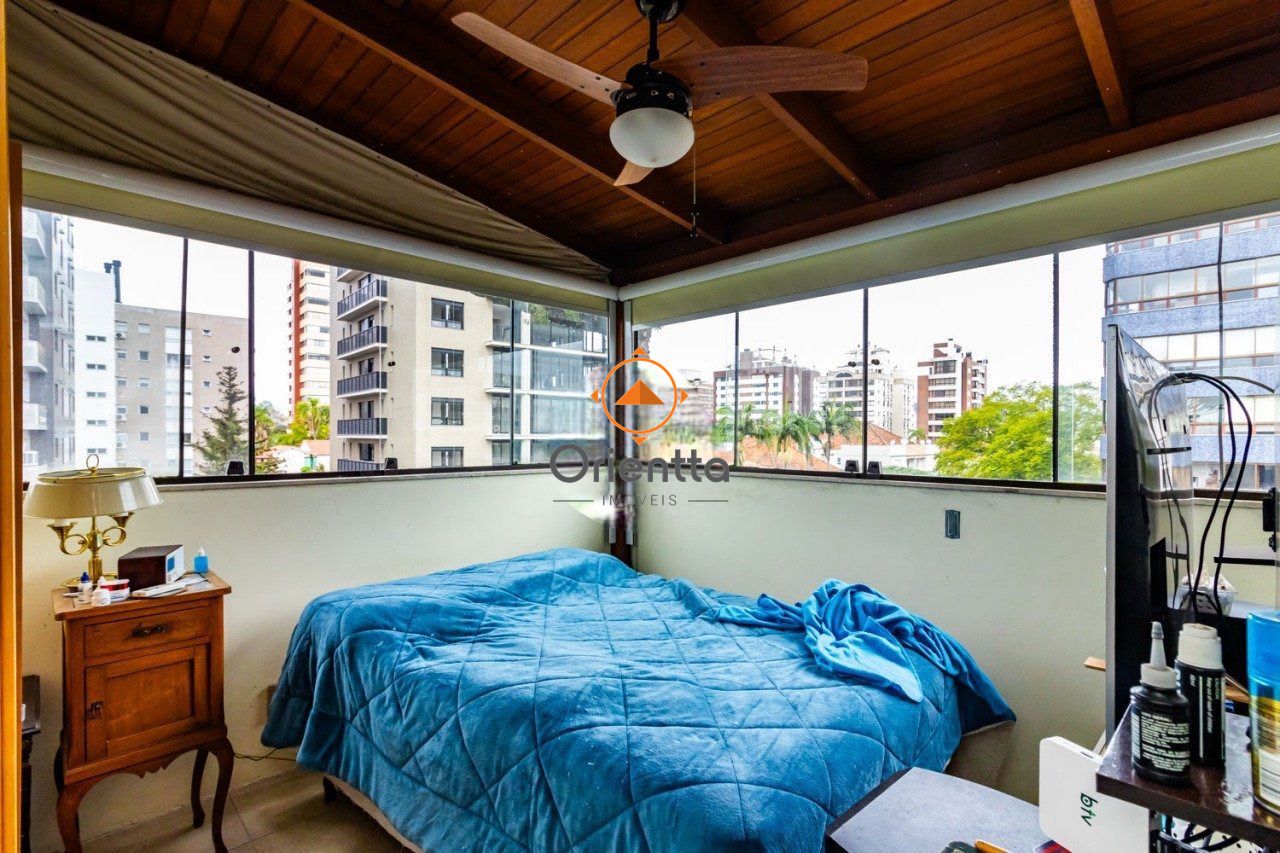Cobertura, 4 dormitórios no bairro Petrópolis em Porto Alegre para Comprar