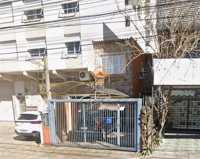 Casa, 3 dormitórios no bairro Passo da Areia em Porto Alegre para Comprar