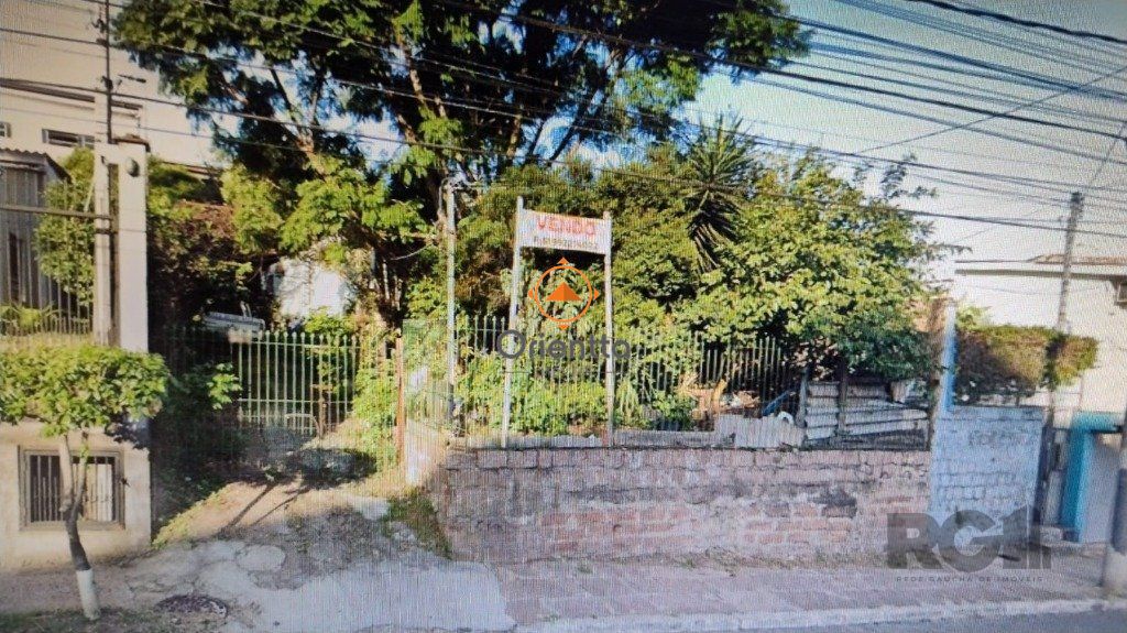 Casa com 2m² no bairro Cavalhada em Porto Alegre para Comprar