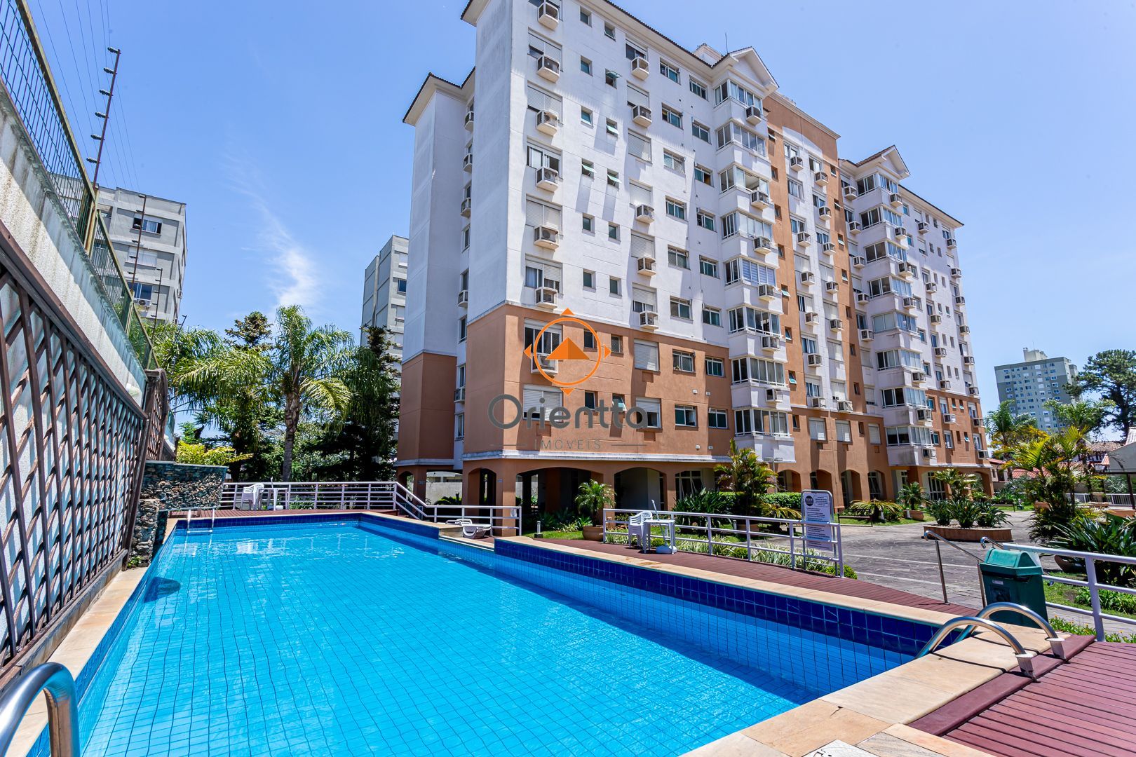 Apartamento, 3 dormitórios no bairro Tristeza em Porto Alegre para Comprar