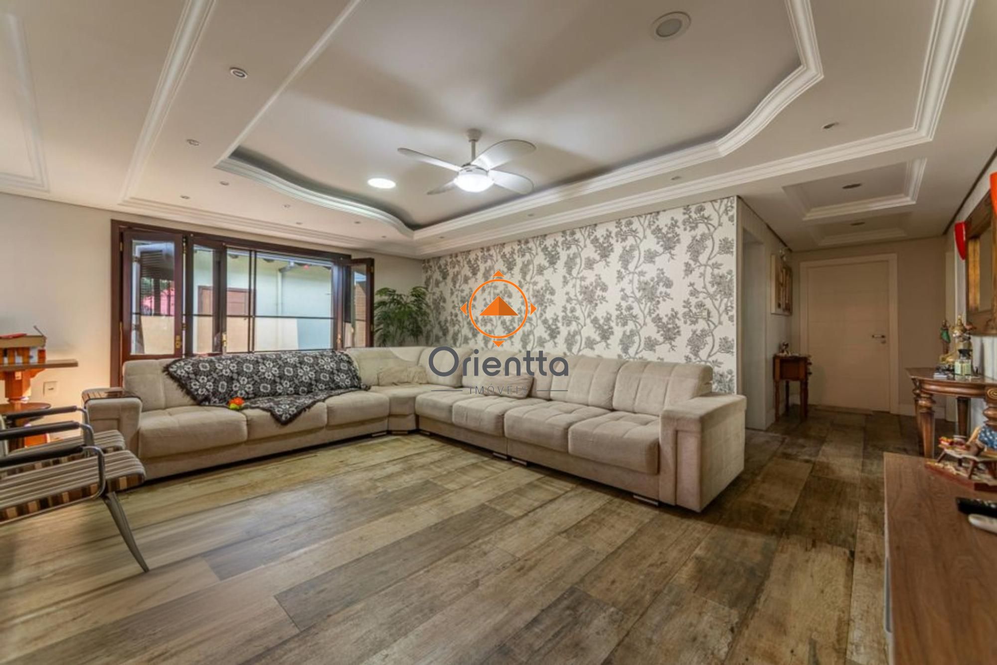 Casa, 4 dormitórios no bairro Sarandi em Porto Alegre para Comprar
