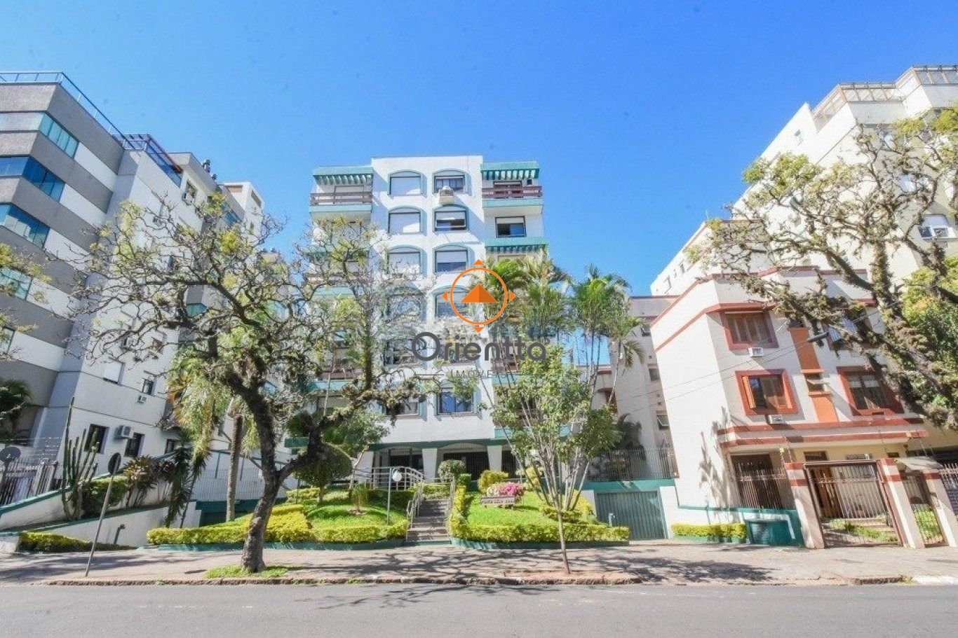 Apartamento, 3 dormitórios no bairro Petrópolis em Porto Alegre para Comprar