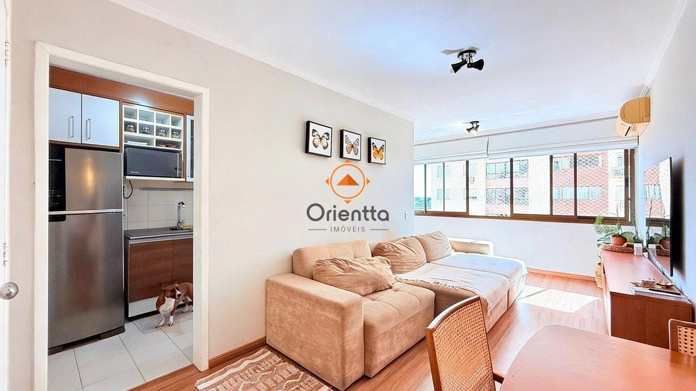 Apartamento, 3 dormitórios no bairro Vila Ipiranga em Porto Alegre para Comprar