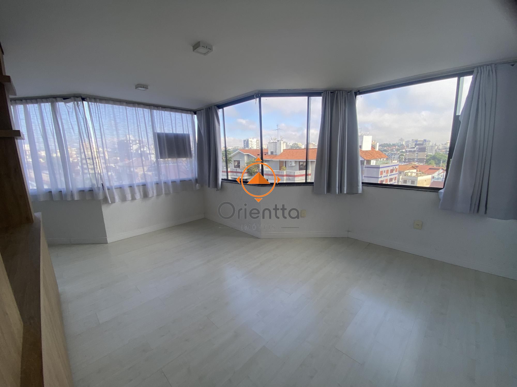 Apartamento, 3 dormitórios no bairro Jardim Itu em Porto Alegre para Comprar