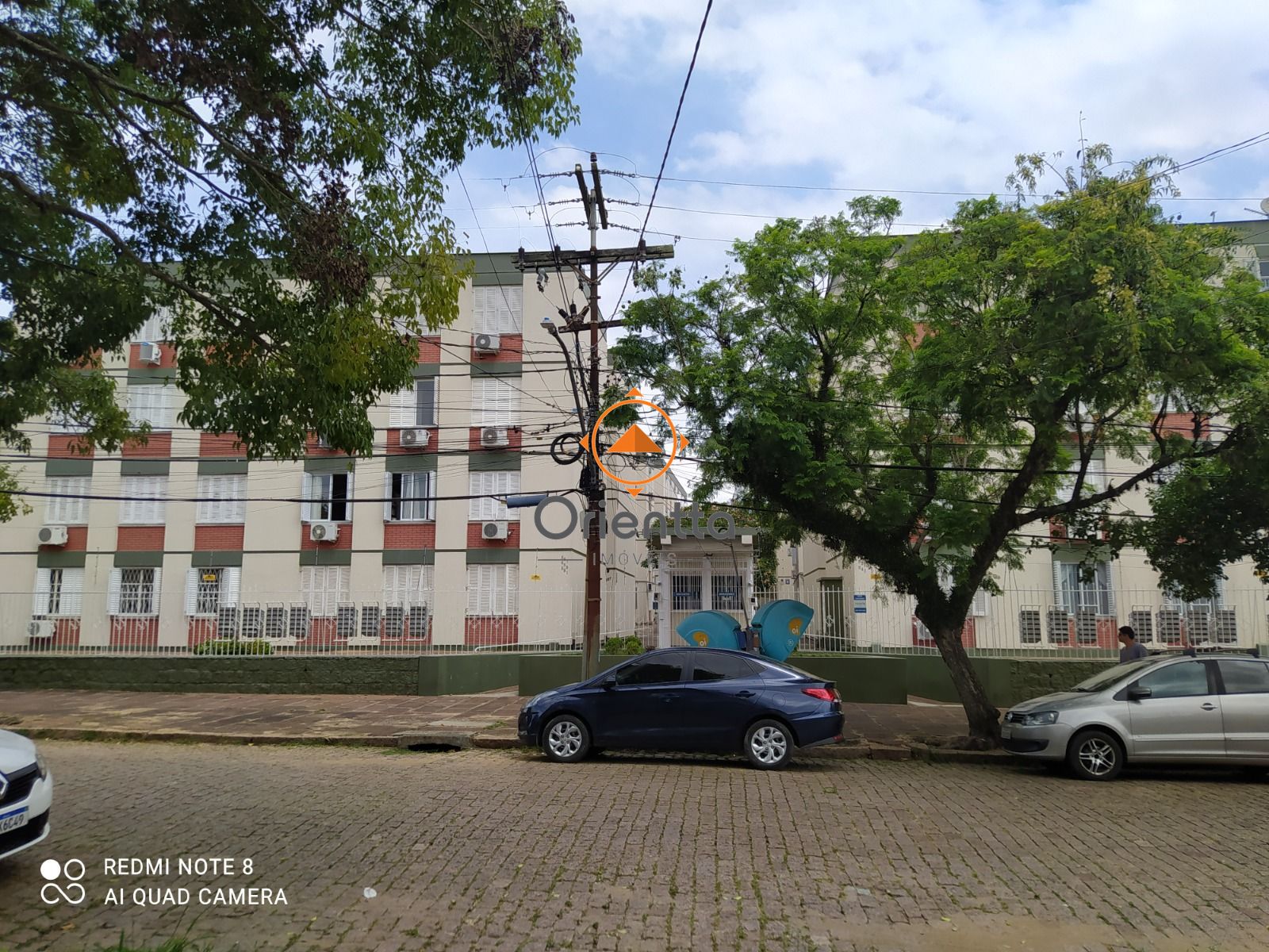 Apartamento, 2 dormitórios no bairro Medianeira em Porto Alegre para Comprar