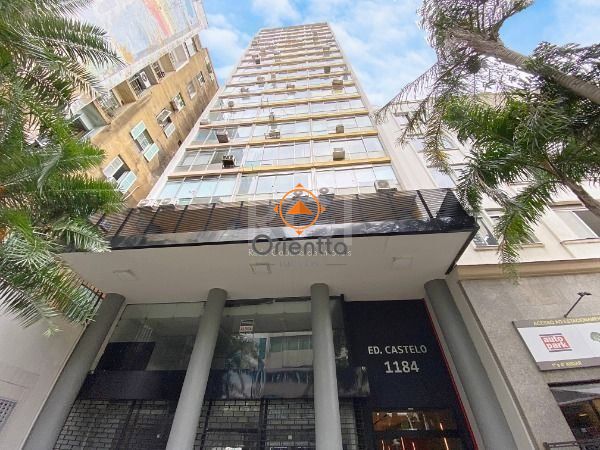Sala Comercial com 114m² no bairro Centro Histórico em Porto Alegre para Comprar