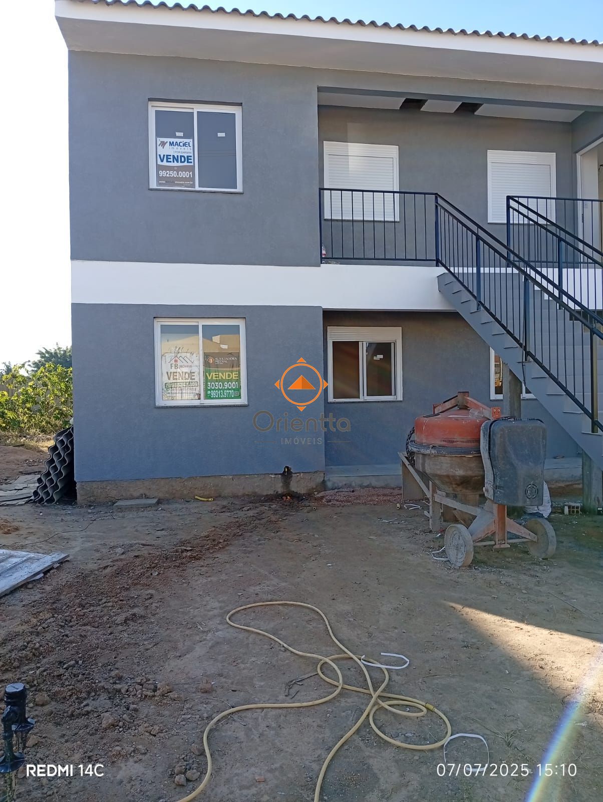 Casa, 2 dormitórios no bairro Hípica em Porto Alegre para Comprar