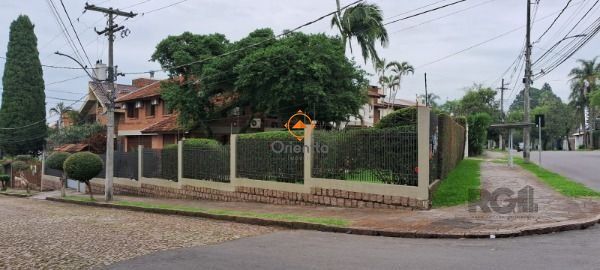 Casa, 3 dormitórios no bairro Ipanema em Porto Alegre para Comprar