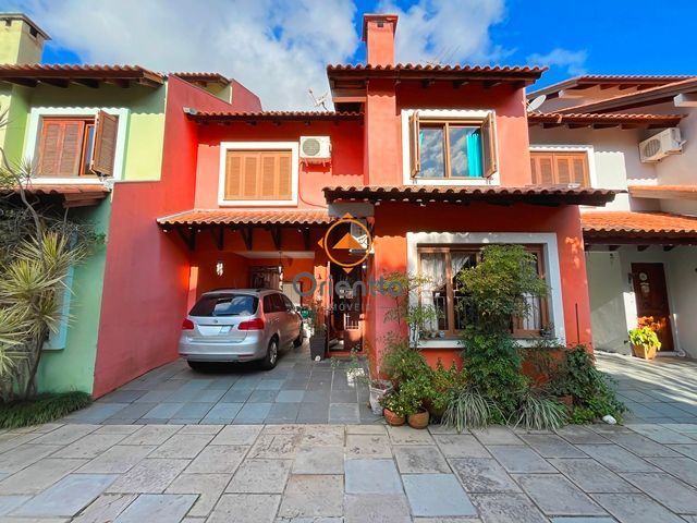 Casa de Condomínio, 4 dormitórios no bairro Ipanema em Porto Alegre para Comprar
