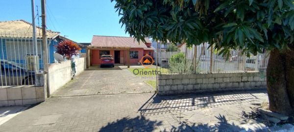 Casa, 2 dormitórios no bairro Camaquã em Porto Alegre para Comprar