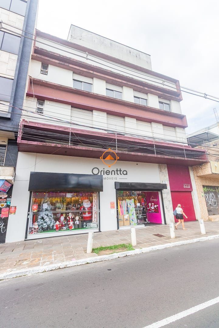 Prédio Comercial, 8 dormitórios no bairro Petrópolis em Porto Alegre para Comprar