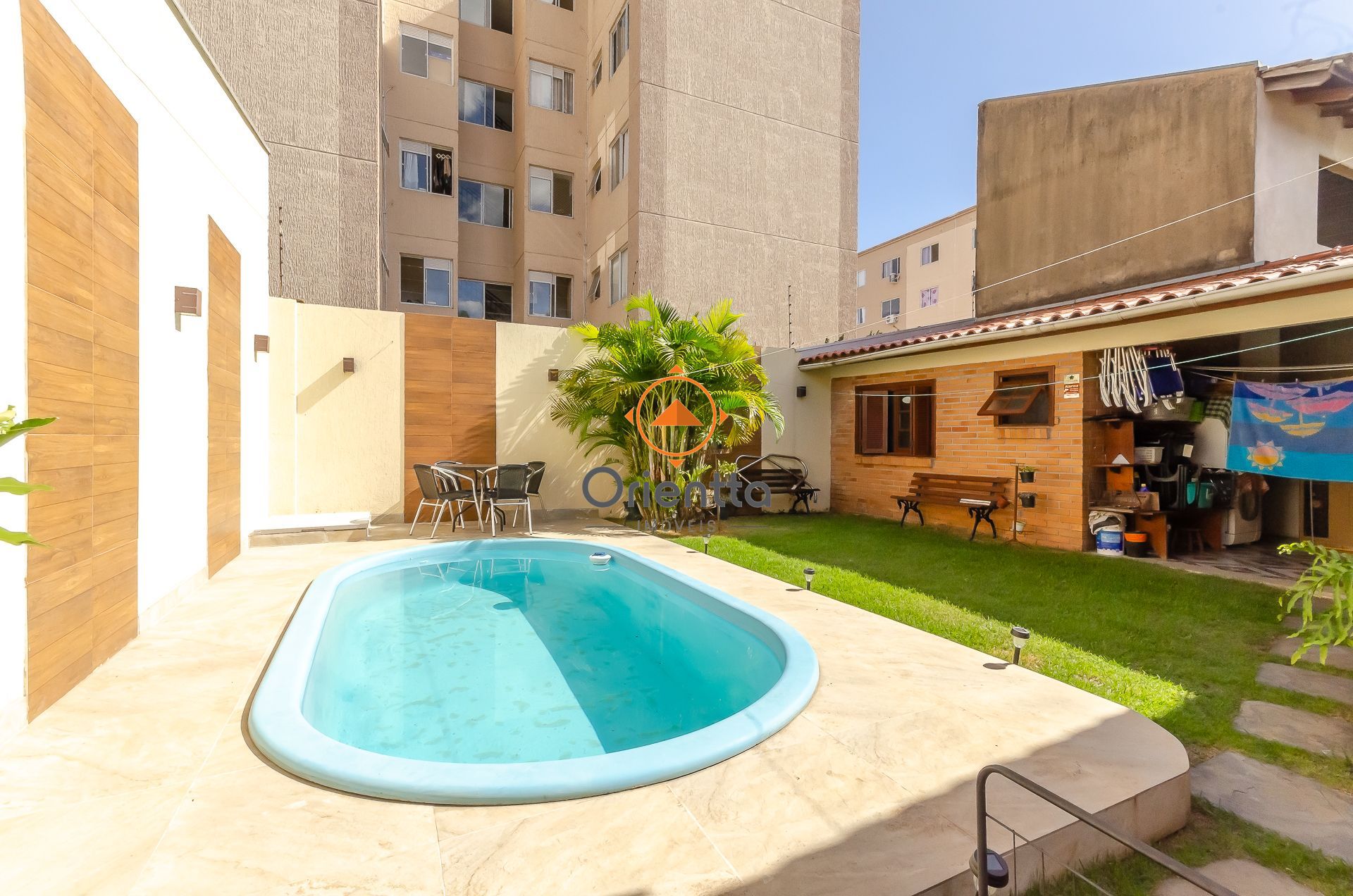 Casa com 140m², 3 dormitórios no bairro Ipanema em Porto Alegre para Comprar