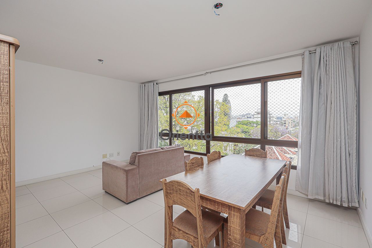 Apartamento com 73m², 2 dormitórios no bairro São João em Porto Alegre para Comprar