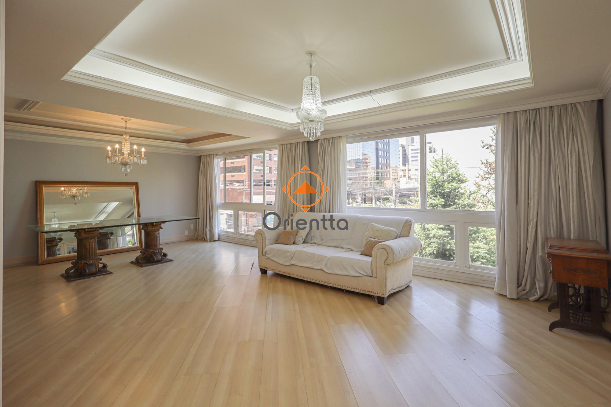 Apartamento com 224m², 3 dormitórios no bairro Mont Serrat em Porto Alegre para Comprar