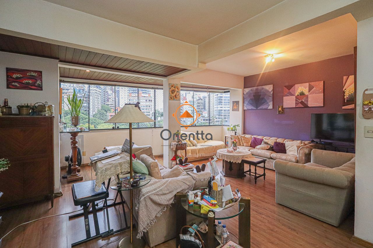 Cobertura com 246m², 3 dormitórios no bairro Petrópolis em Porto Alegre para Comprar