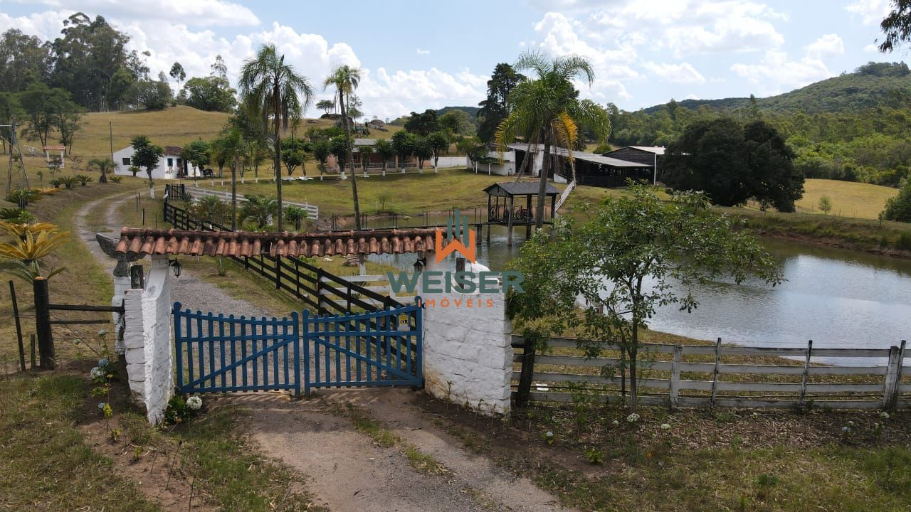 Sítio à venda com 2 quartos, 280m² - Foto 2