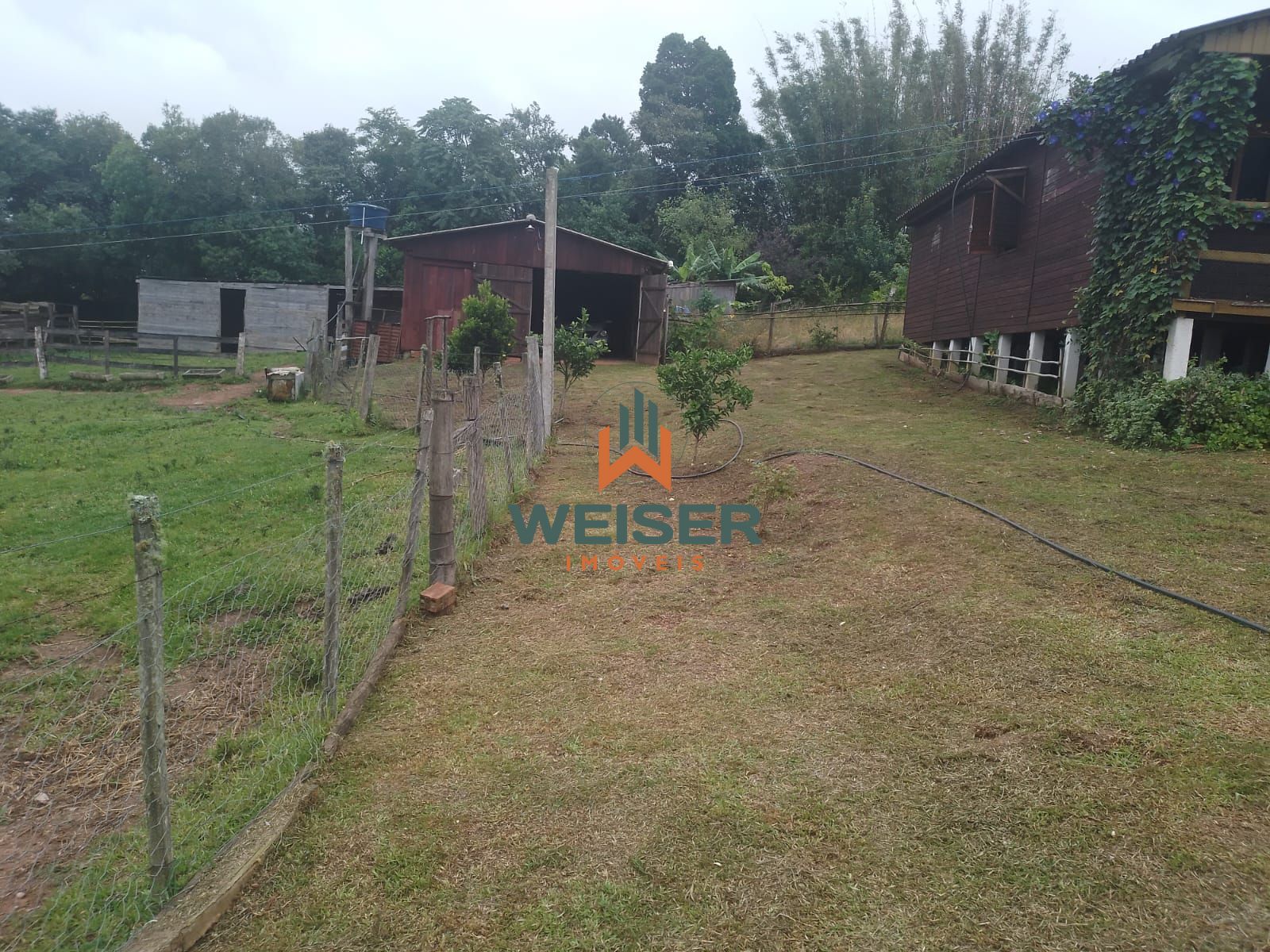 Chácara à venda com 4 quartos, 102m² - Foto 32
