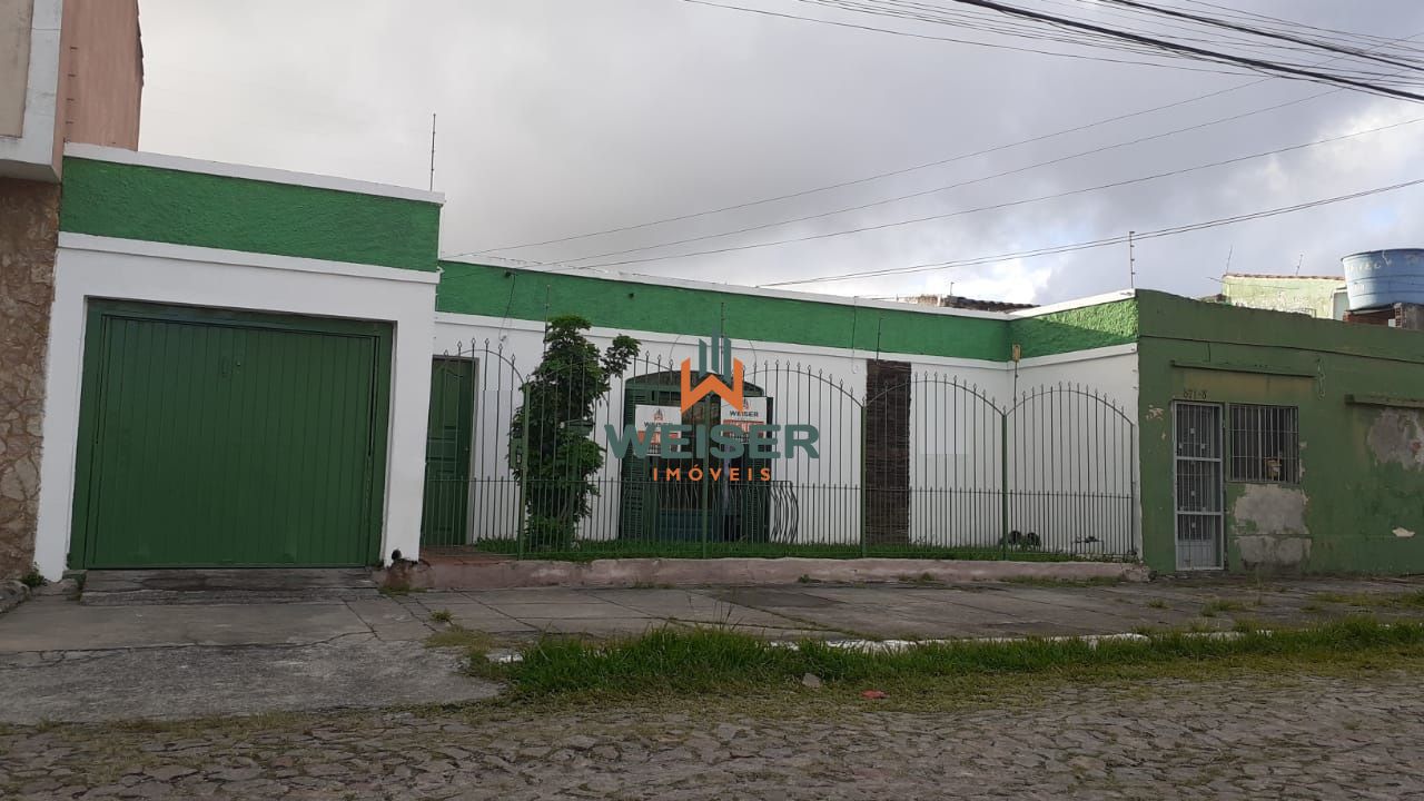 Casa  venda  no Centro - Pelotas, RS. Imveis