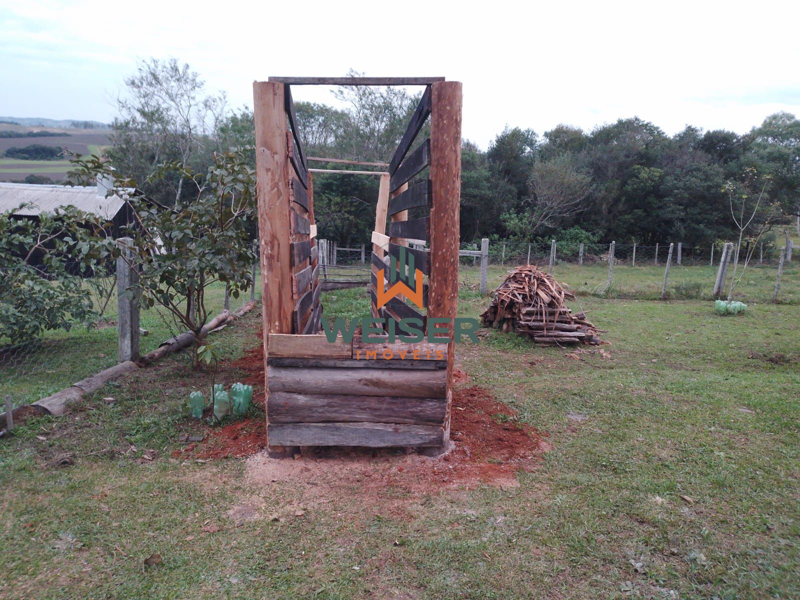 Chácara à venda com 4 quartos, 102m² - Foto 51