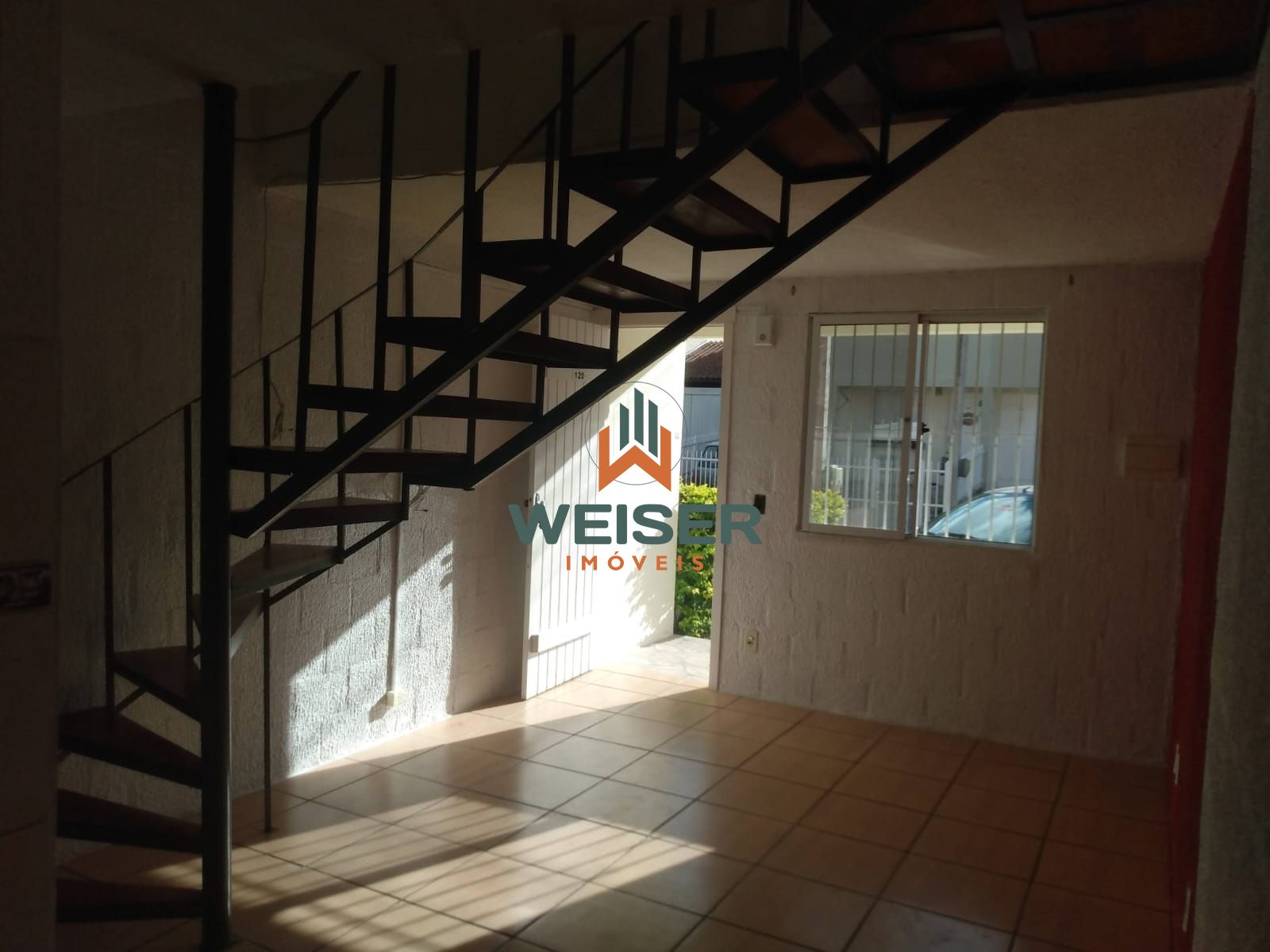 Casa de Condomínio à venda com 4 quartos, 70m² - Foto 2