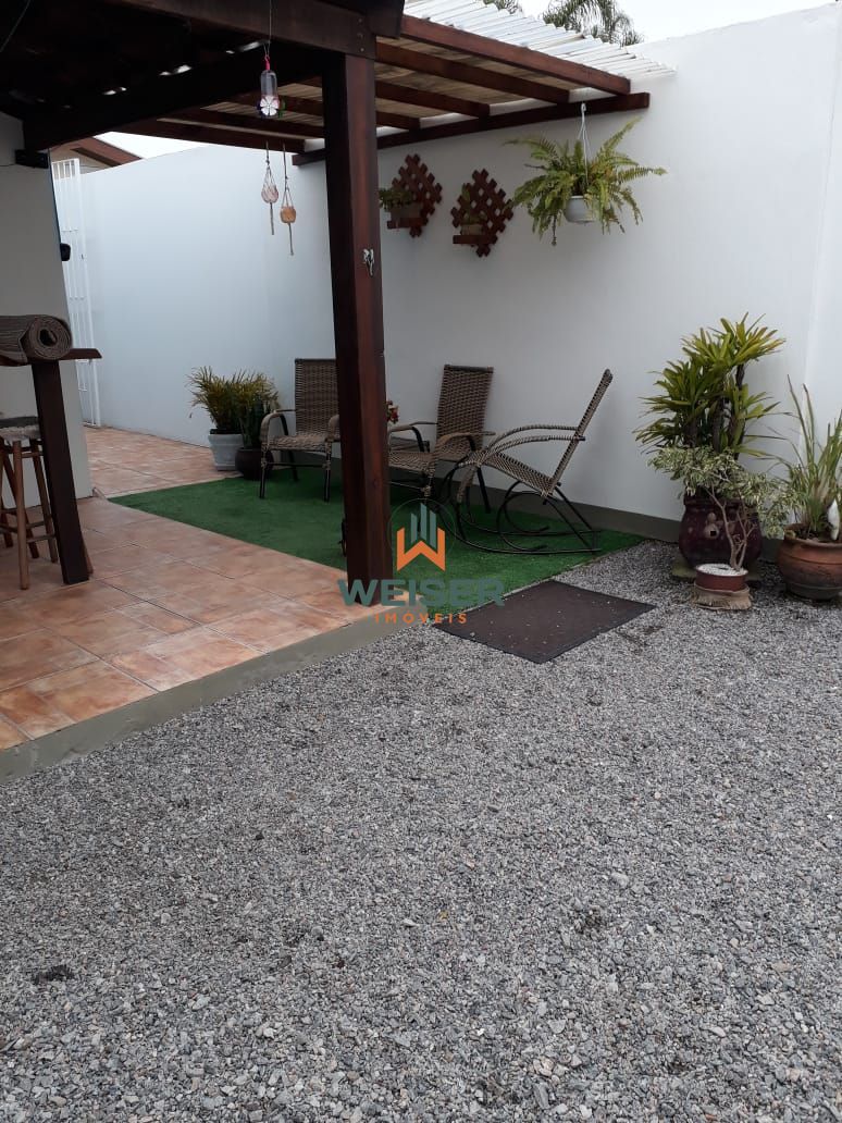 Casa  venda  no Trs Vendas - Pelotas, RS. Imveis