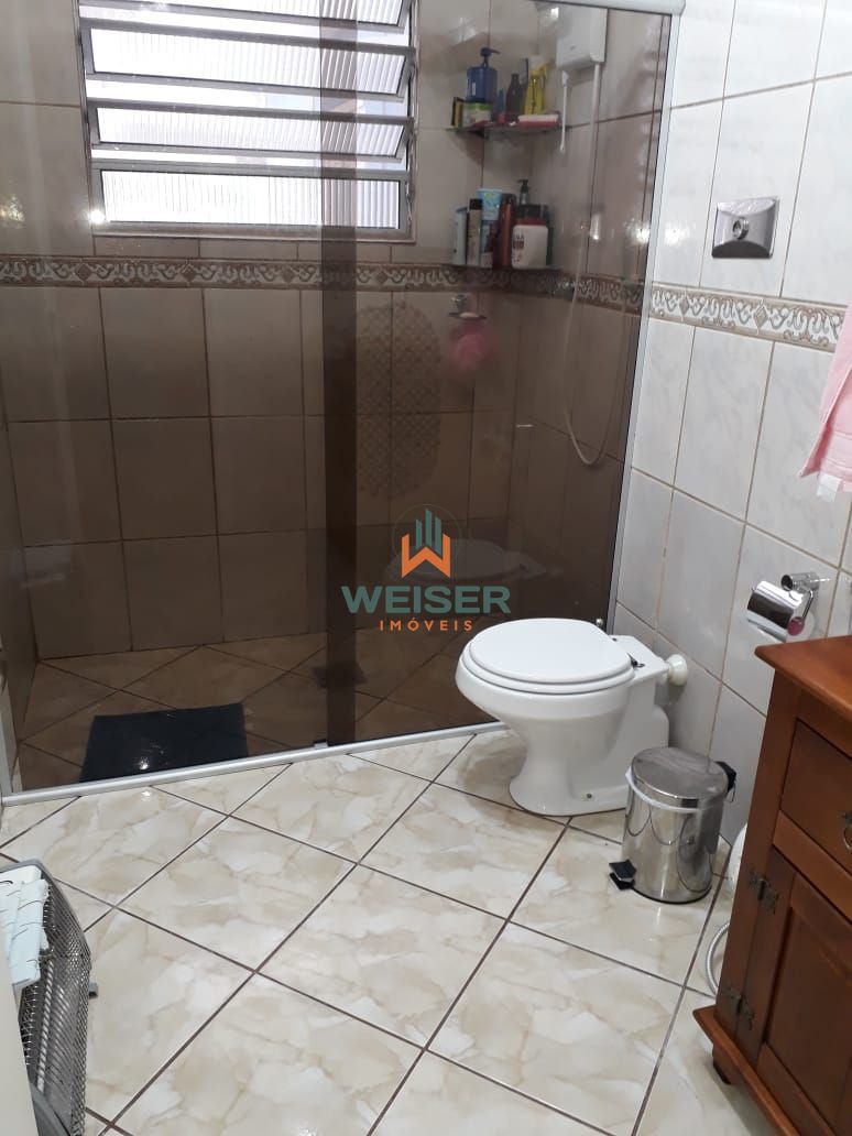 Casa à venda com 3 quartos, 200m² - Foto 14