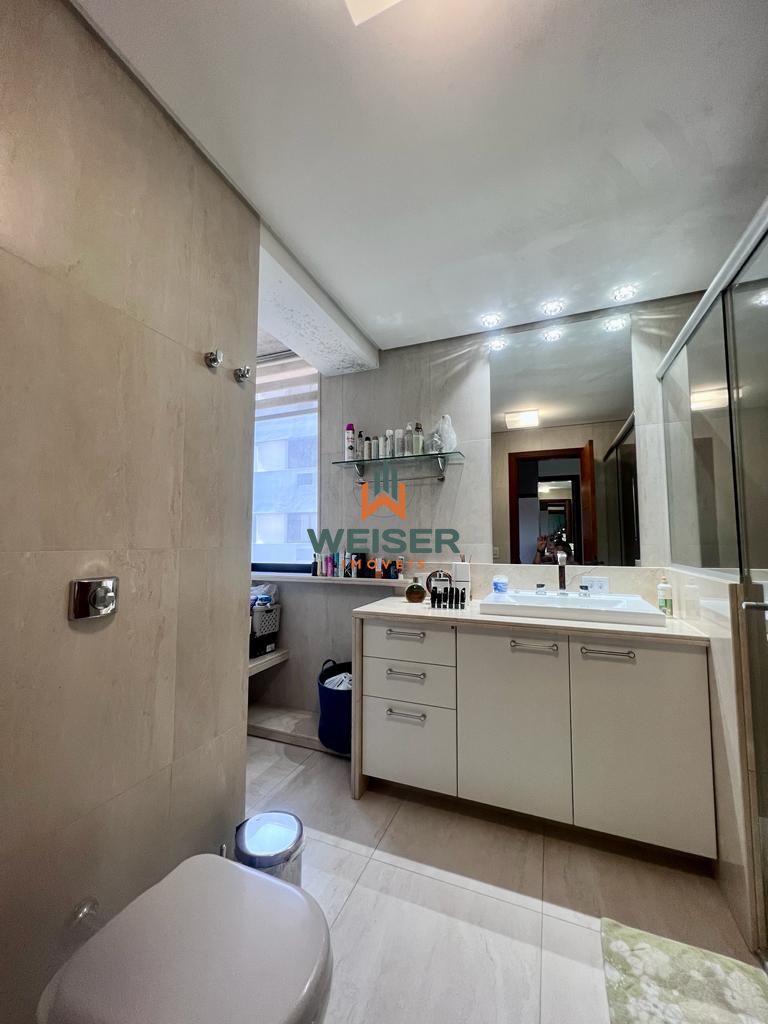 Apartamento à venda com 4 quartos, 205m² - Foto 24