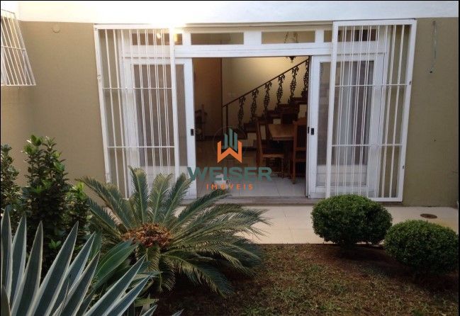 Sobrado, 4 quartos, 864 m² - Foto 1