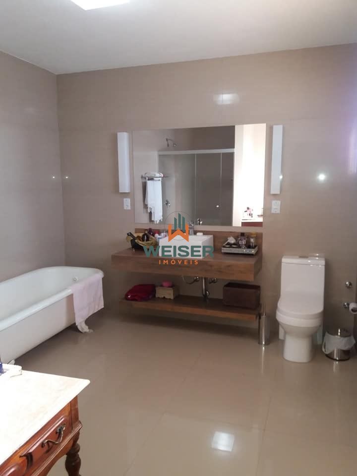 Casa, 4 quartos, 250 m² - Foto 21