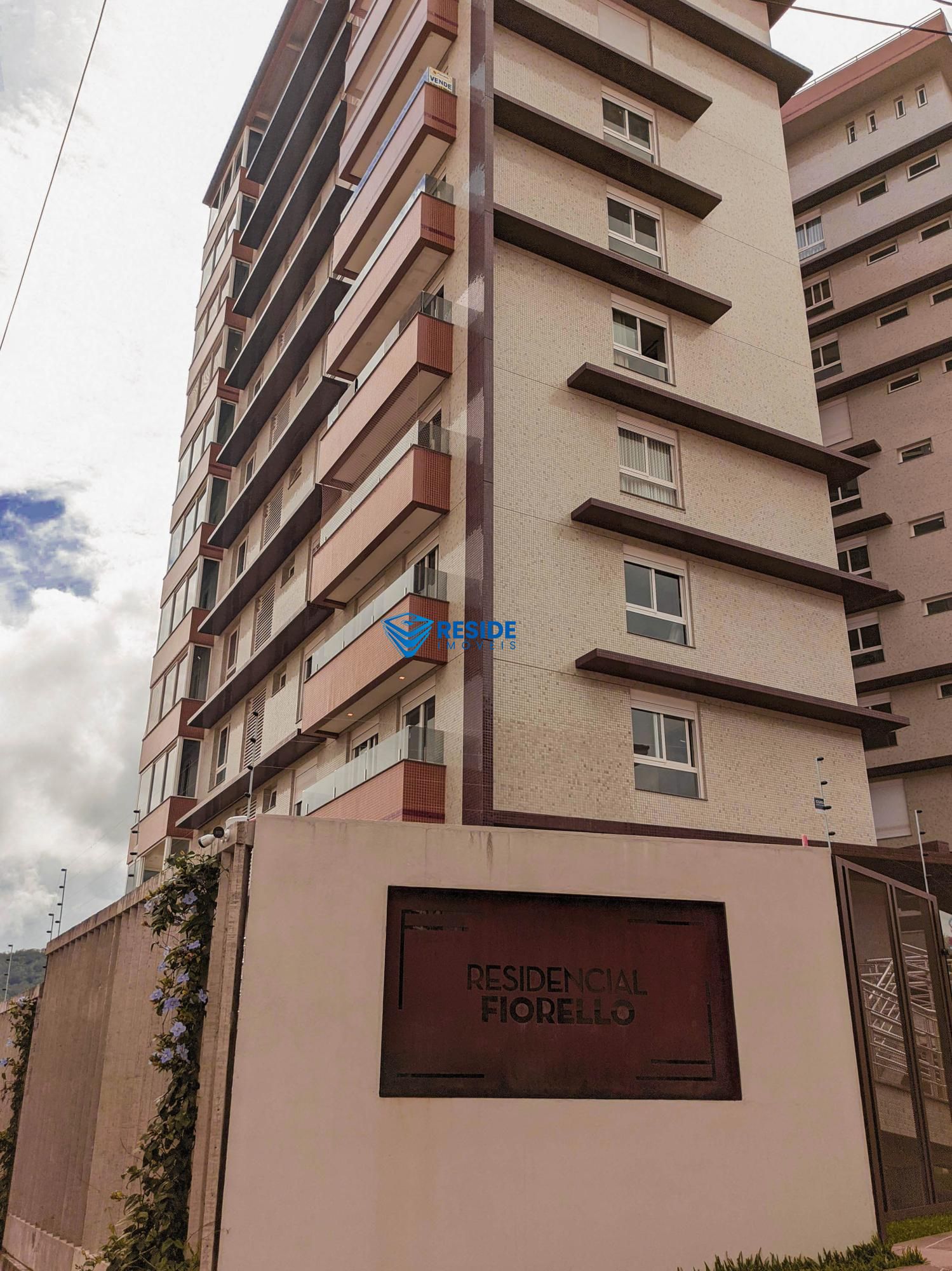 Apartamento  venda  no Km 3 - Santa Maria, RS. Imveis