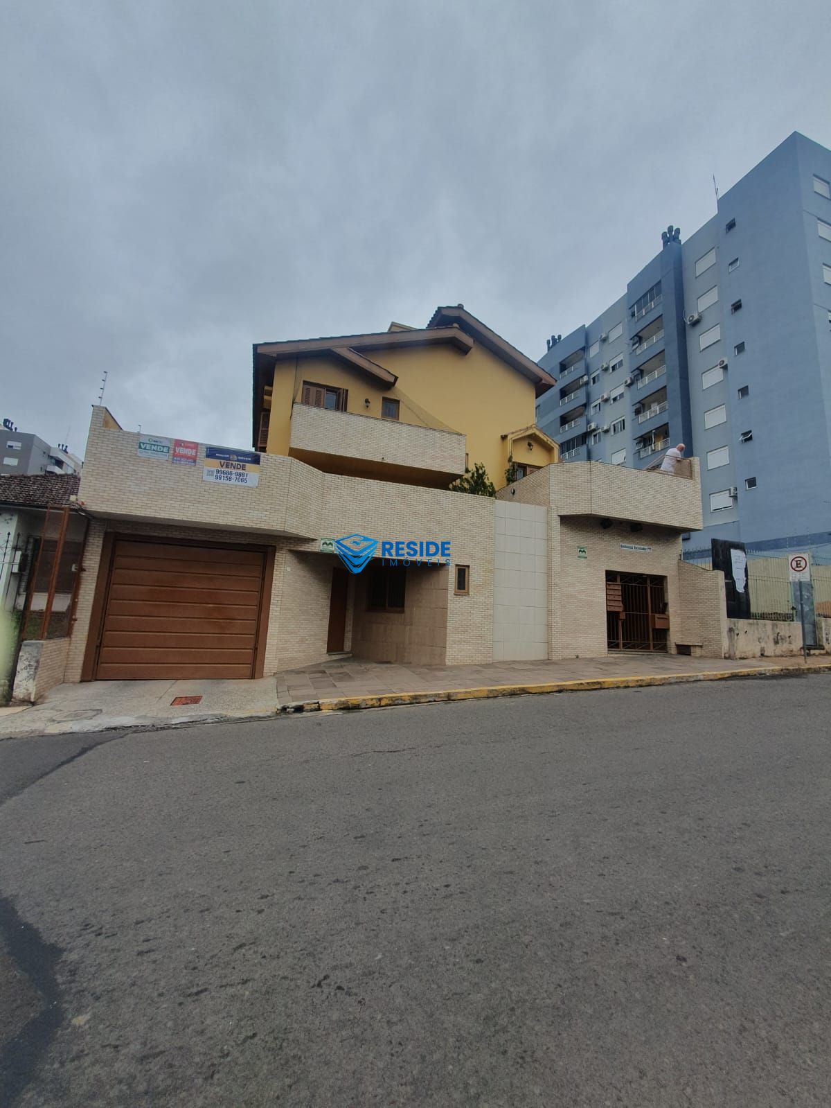 Casa em condomnio  venda  no Centro - Santa Maria, RS. Imveis