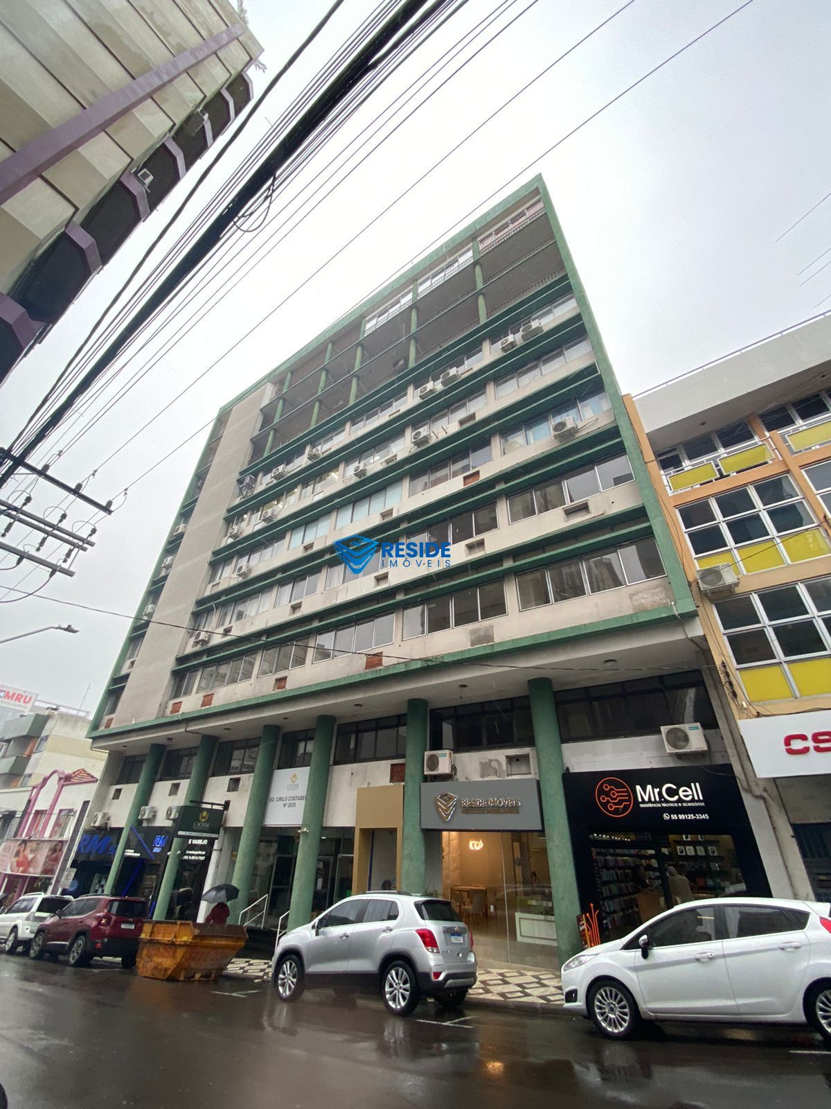 Sala comercial para alugar  no Centro - Santa Maria, RS. Imveis