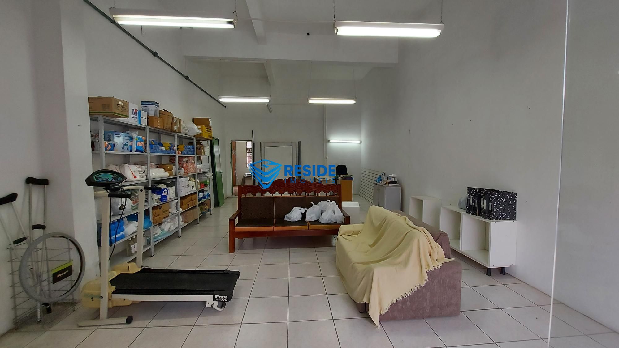 Sala comercial  venda  no Centro - Santa Maria, RS. Imveis