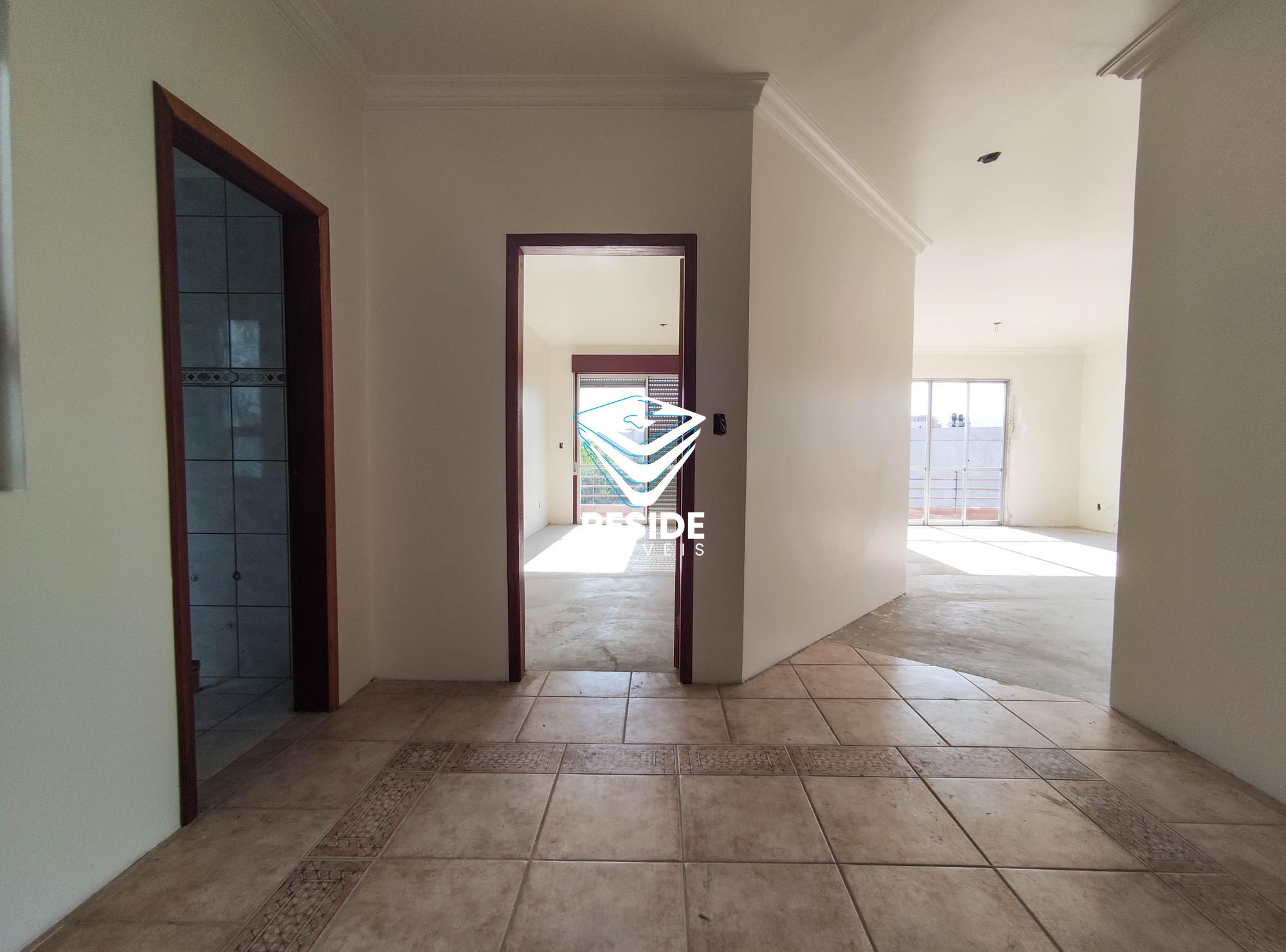 Apartamento com 3 Dormitórios à venda, 205 m² por R$ 570.000,00