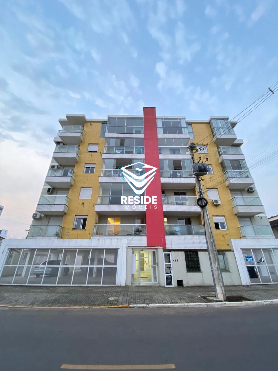 Apartamento para alugar  no Camobi - Santa Maria, RS. Imveis