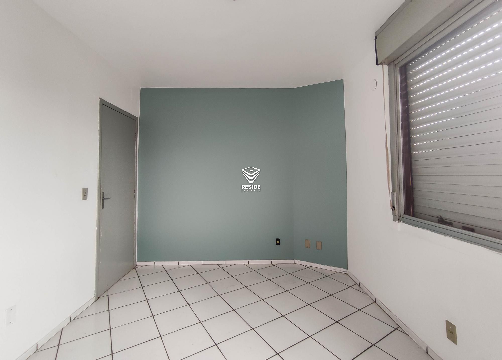 Apartamento com 2 Dormitórios à venda, 93 m² por R$ 275.000,00 Apartamento com 2 Dormitórios à venda, 93 m² por R$ 275.000,00