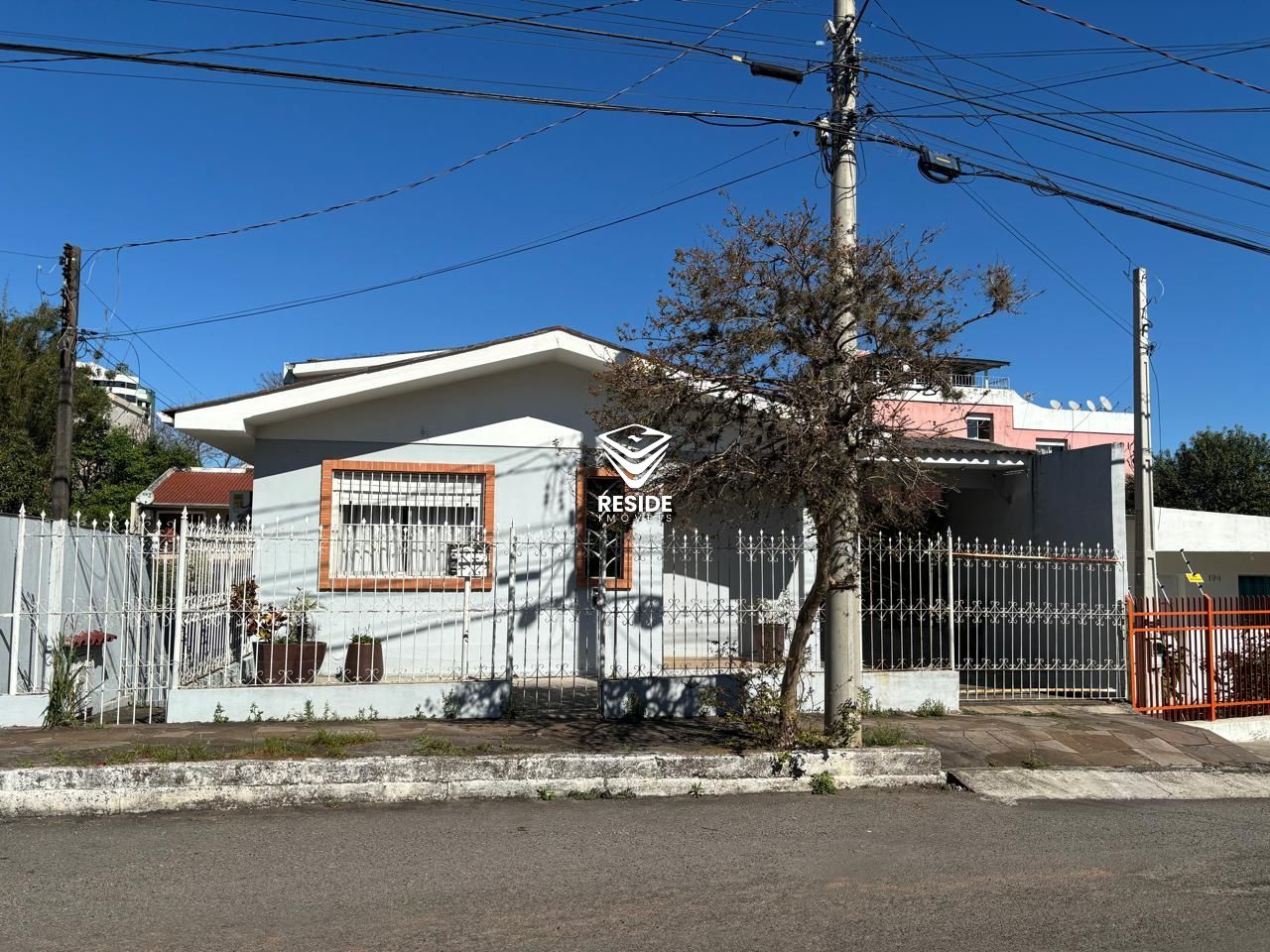 Casa à venda  no Nossa Senhora de Fátima - Santa Maria, RS. Imóveis