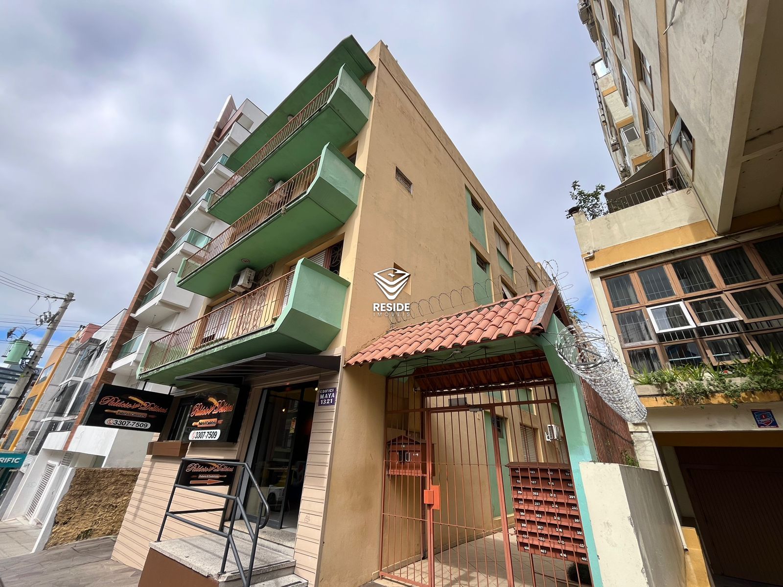 Apartamento para alugar  no Centro - Santa Maria, RS. Imóveis