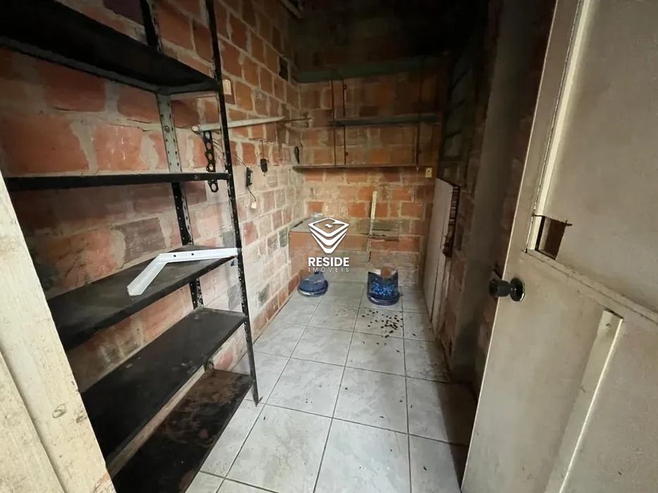 Casa com 2 Dormitórios para alugar, 80 m² por R$ 1.200,00 Casa com 2 Dormitórios para alugar, 80 m² por R$ 1.200,00