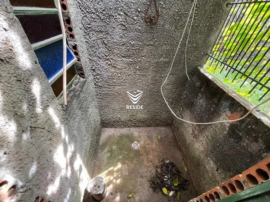 Casa com 2 Dormitórios para alugar, 80 m² por R$ 1.000,00 Casa com 2 Dormitórios para alugar, 80 m² por R$ 1.000,00