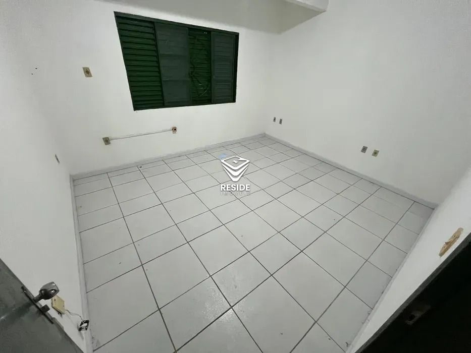 Casa com 2 Dormitórios para alugar, 80 m² por R$ 1.200,00 Casa com 2 Dormitórios para alugar, 80 m² por R$ 1.200,00