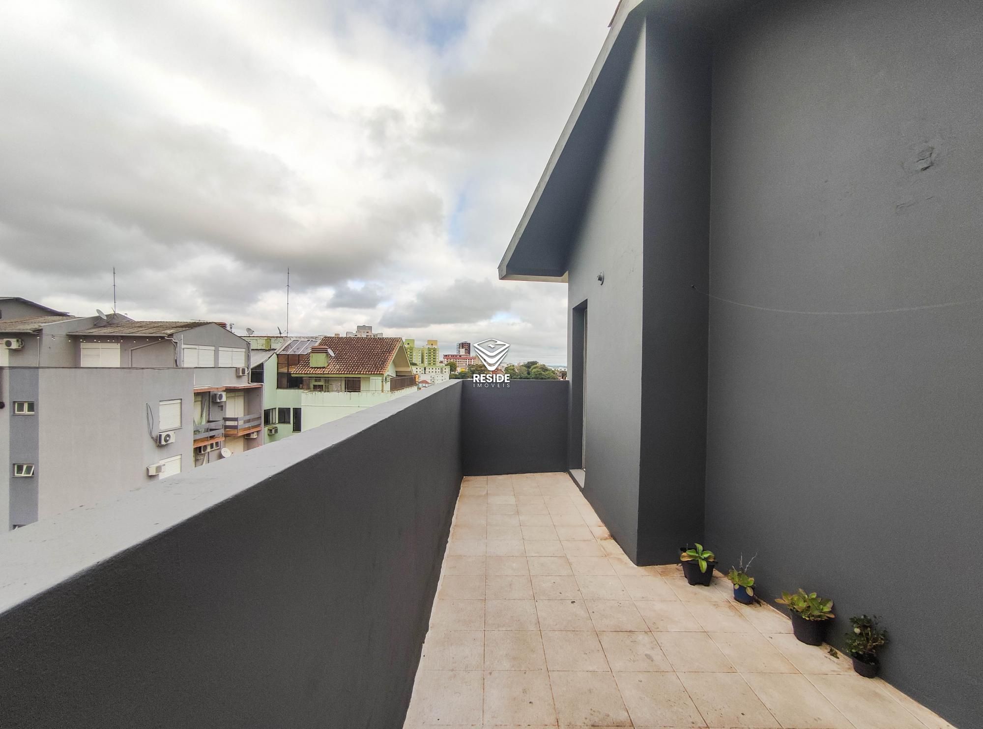 Apartamento com 2 Dormitórios à venda, 93 m² por R$ 275.000,00 Apartamento com 2 Dormitórios à venda, 93 m² por R$ 275.000,00