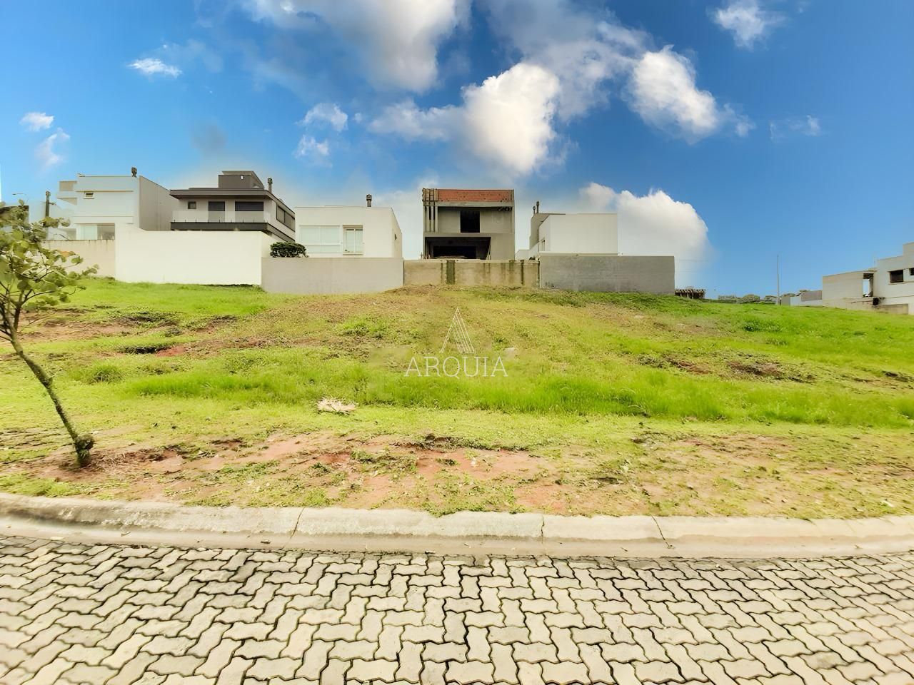 Oportunidade de terreno no Condominio Real Park, Santa Maria/RS