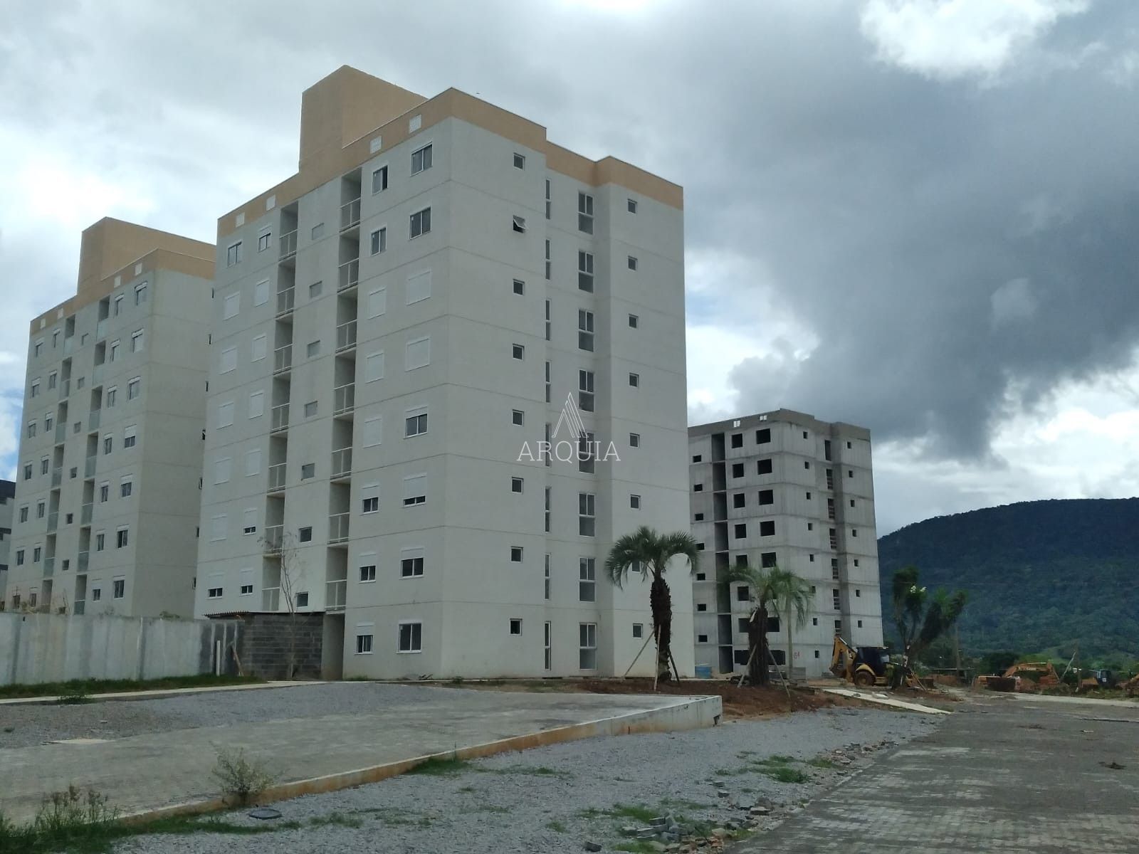 Apartamento com ótimo padrão de qualidade de 2 dorm com garagem no bairro Camobi